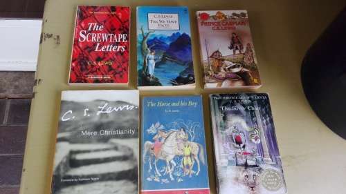 Bundle of 6 Books by C S LEWIS