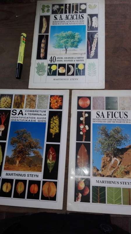 3 X Marthius Steyn Tree Identification Guide  ;  Acacias ; S A Ficus ; S A Com, plus 1 Item For YVES