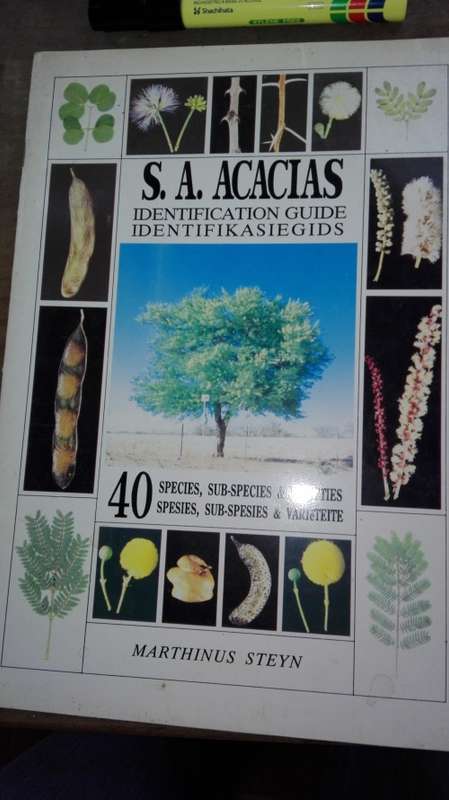3 X Marthius Steyn Tree Identification Guide  ;  Acacias ; S A Ficus ; S A Com, plus 1 Item For YVES