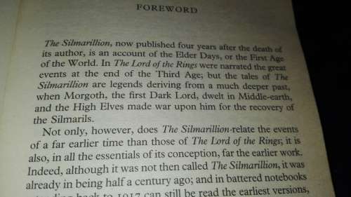 THE SILMARILLION TOLKIEN  (  Paperback Edition 1999 )