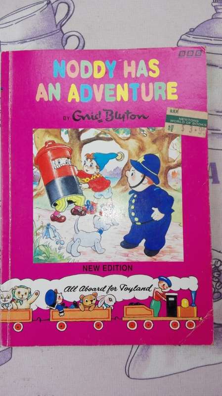 4 X NODDY  ; ENID BLYTON BOOKS