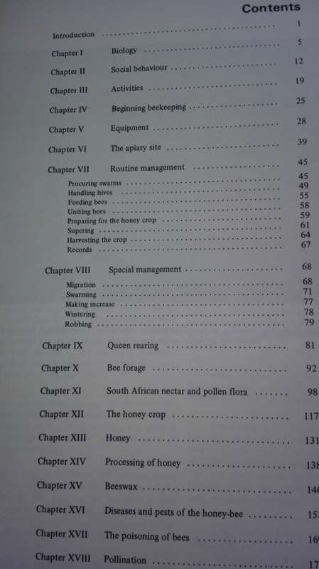 BEEKEEPING in SOUTH AFRICA by R H ANDERSON B BUYS & M F JOHANNSMEIER ( Condition ; Fair )