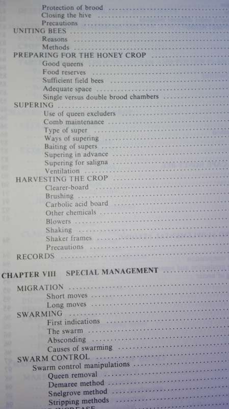 BEEKEEPING in SOUTH AFRICA by R H ANDERSON B BUYS & M F JOHANNSMEIER ( Condition ; Fair )