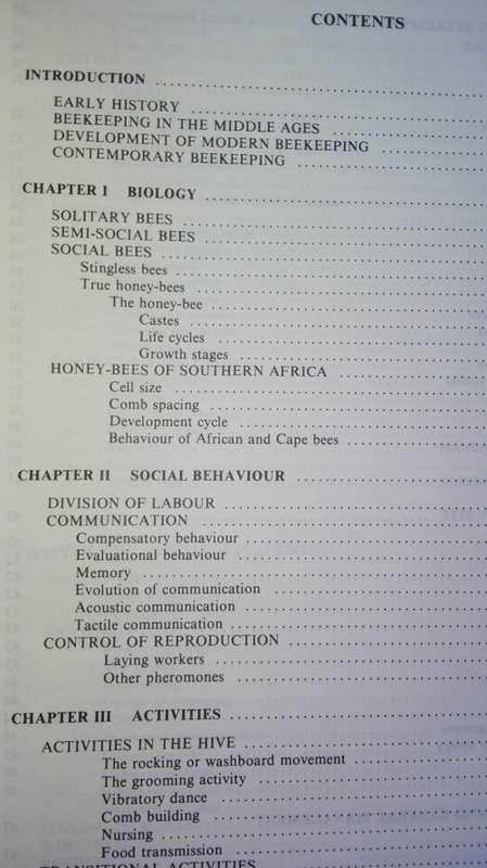 BEEKEEPING in SOUTH AFRICA by R H ANDERSON B BUYS & M F JOHANNSMEIER ( Condition ; Fair )