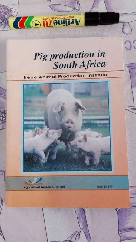 PIG PRODUCTION IN SOUTH AFRICA  Irene Animal Production Institute ; Editor E H Kemm