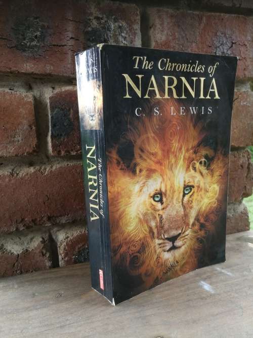 THE CHRONICLES OF NARNIA C S LEWIS