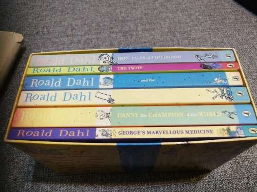 ROALD DAHL'S STORY COLLECTION Box Set of 6 Roald Dahl Softcover Books Dahl