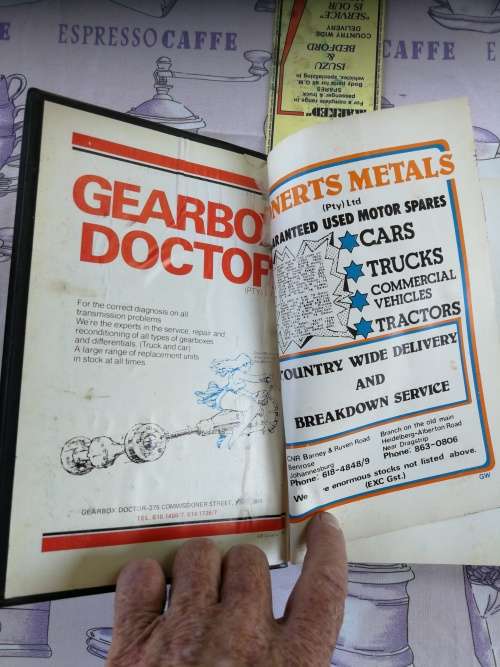 AUTO DATA DIGEST 80/81  ( Cars ) ( 1980 /1981 )