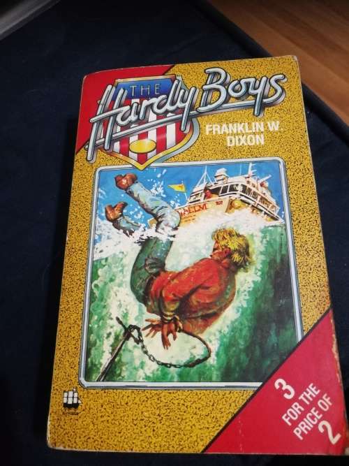 THE HARDY BOYS FRANKLIN W DIXON 3 FOR THE PRICE OF 2