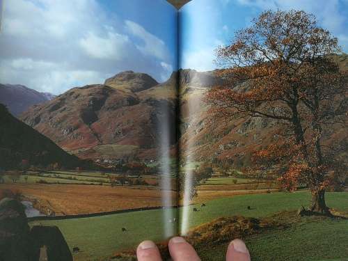 THE LAKE DISTRICT W A POUCHER ( United Kingdom travel and photography  )
