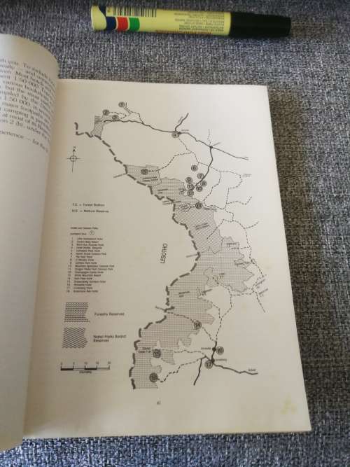 The DRAKENSBERG BUSHMEN and their ART With a Guide to the Painting Sites A R WILLCOX includes Errata