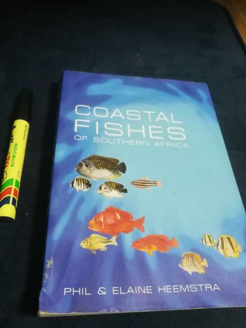 COASTAL FISHES OF SOUTHERN AFRICA PHIL and ELAINE HEEMSTRA  (Seawater Fish species )