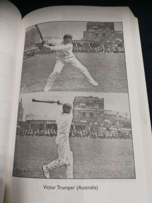 THE GREATEST ASHES PLAYERS MURRAY MacPHERSON Foreword Ian Cover ( Note a reading copy ) Cricket