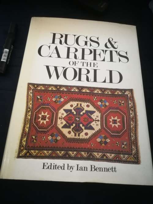 RUGS and CARPETS of the WORLD Edited by IAN BENNETT