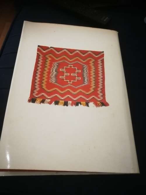 RUGS and CARPETS of the WORLD Edited by IAN BENNETT