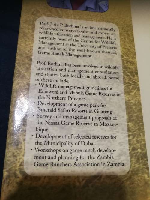 Larger CARNIVORES of the AFRICA SAVANNAS J du P BOTHMA CLIVE WALKER ( South African Wildlife )