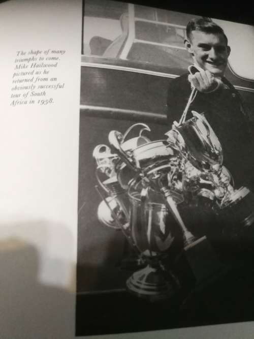 2 Books INTERNATIONAL MOTOR CYCLE RACING BOOK no 1 plus no 2 TED MACCAULEY ( motorcycle  1971