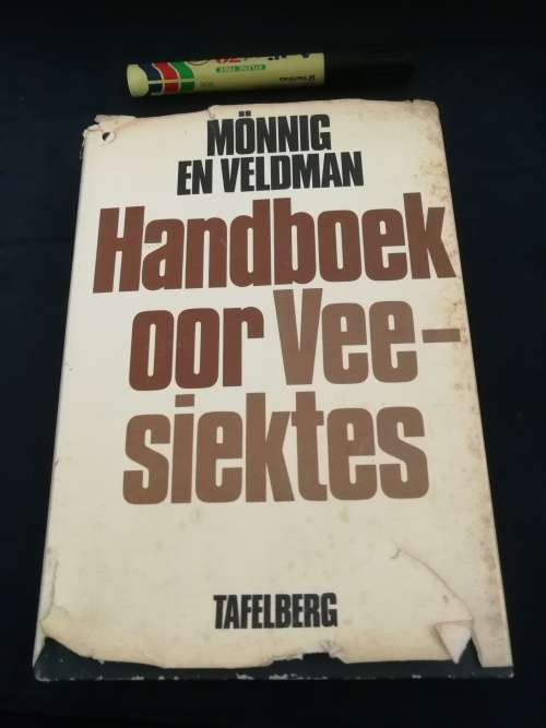 MONNIG EN VELDMAN HANDBOEK OOR VEE-SIEKTES  VEESIEKTES
