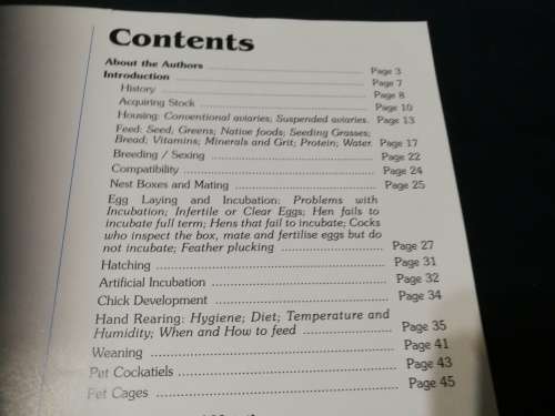 A GUIDE TO COCKATIELS AND THEIR MUTATIONS THEIR MANAGEMENT CARE and BREEDING Parrots PEGGY CROSS