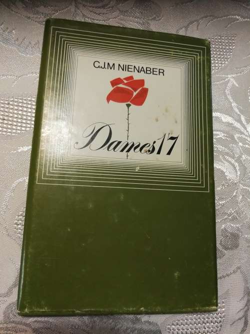 DAMES 17 ( XVII) Vertellinge van Vroue versamel deur  C J M NIENABER