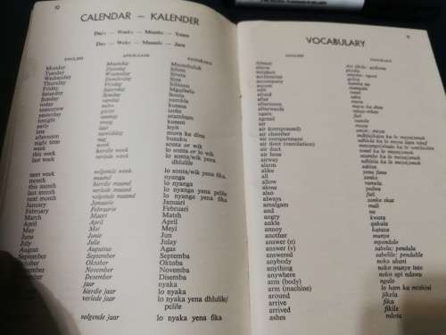 MINERS COMPANION in ENGLISH AFRIKAANS and FANAKALO ( 1953 ) Dictionary ( Fanagalo )