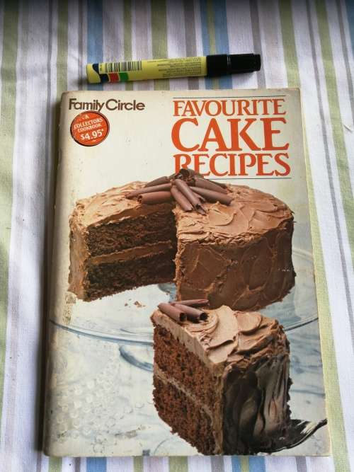 FAVOURITE CAKE RECIPES FAMILY CIRCLE COLLECTOR COOKBOOK