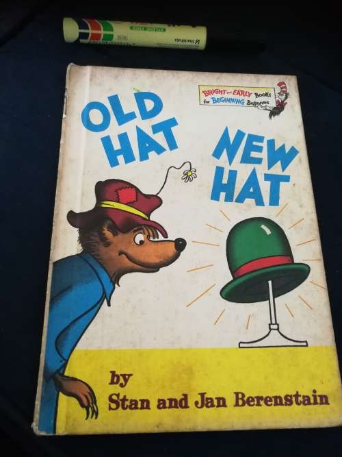 OLD HAT NEW HAT by STAN and JAN BERENSTAIN Hardcover 1985