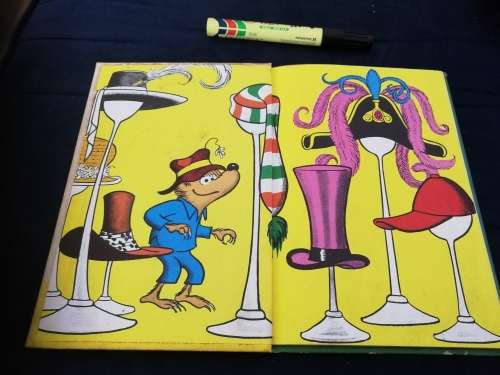 OLD HAT NEW HAT by STAN and JAN BERENSTAIN Hardcover 1985