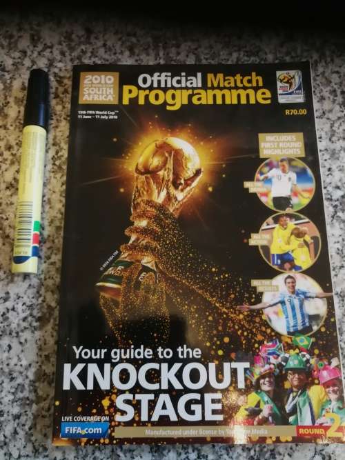 OFFICIAL MATCH PROGRAMME 2010 FIFA WORLD CUP 2010 Guide to the Knockout Stage Football Soccer