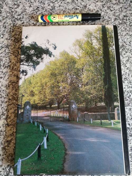 MEMORABLE OCCASIONS  COOKBOOK OF FLEUR de LYS HILTON COLLEGE 1986 KwaZulu Natal