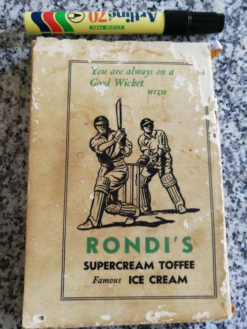 SOUTH AFRICAN CRICKET ANNUAL 1951 / 1952 SIGNED BY GEOFFREY A CHETTLE