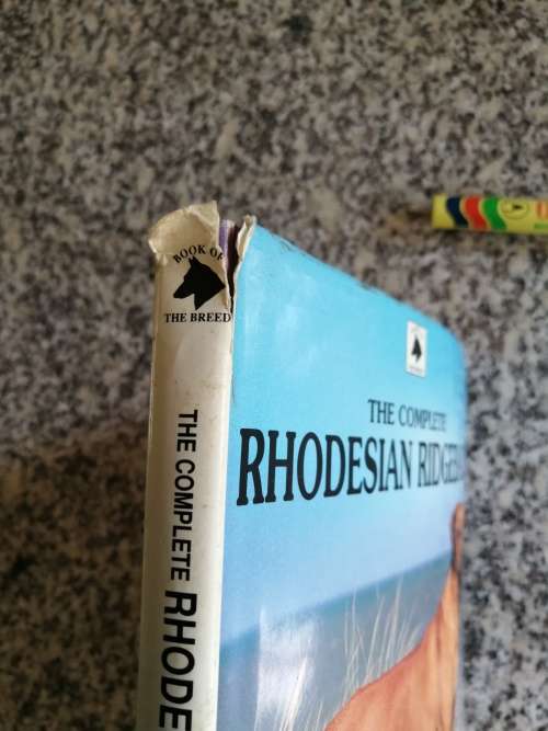 THE COMPLETE RHODESIAN RIDGEBACK PETER NICHOLSON and JANET PARKER