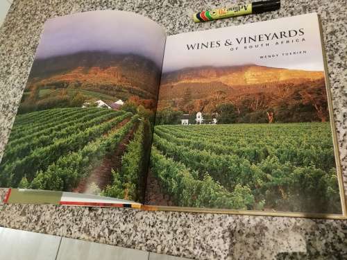 WINES AND VINEYARDS OF SOUTH AFRICA WENDY TOERIEN