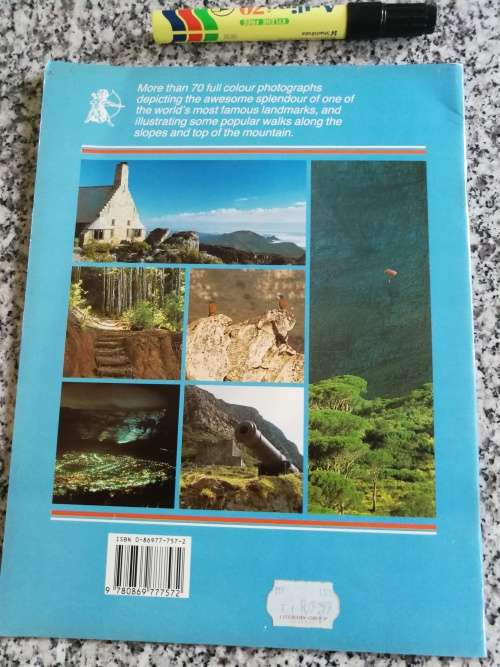 TABLE MOUNTAIN including popular walks IAN NIENABER Text JILL BAIKOFF Cape Town