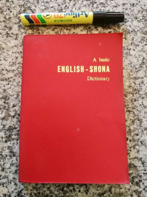 A BASIC ENGLISH-SHONA DICTIONARY Illustrated Rhodesia Literature Bureau Rhodesia 1975