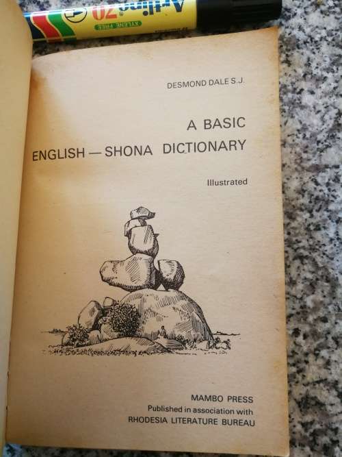 A BASIC ENGLISH-SHONA DICTIONARY Illustrated Rhodesia Literature Bureau Rhodesia 1975
