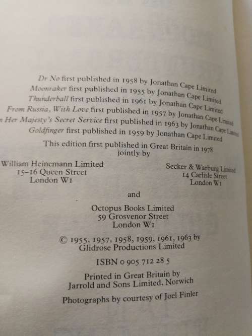 IAN FLEMING DR NO MOONRAKER THUNDERBALL FROM RUSSIA WITH LOVE 6 Books in 1