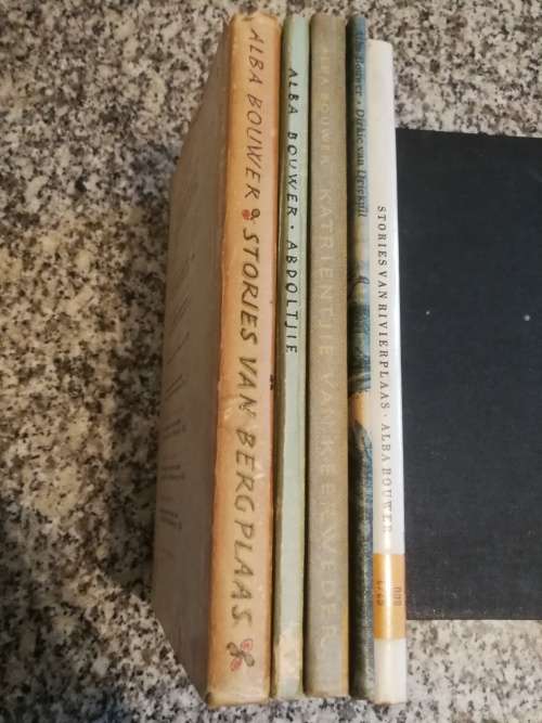 Bundel van 5 ALBA BOUWER KINDERBOEKE SOOS BESKRYF