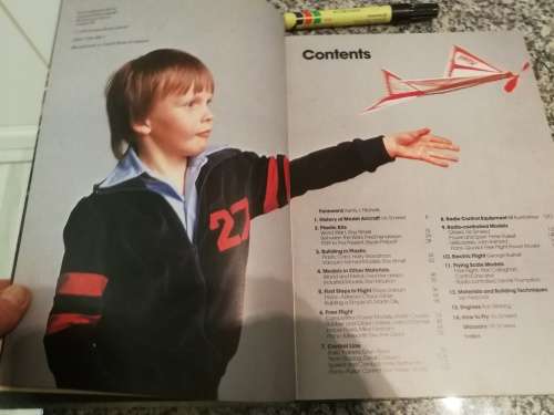 ENCYCLOPEDIA OF MODEL AIRCRAFT ,  VIC SMEED ( aeroplanes helicopters aviation flying flight models )