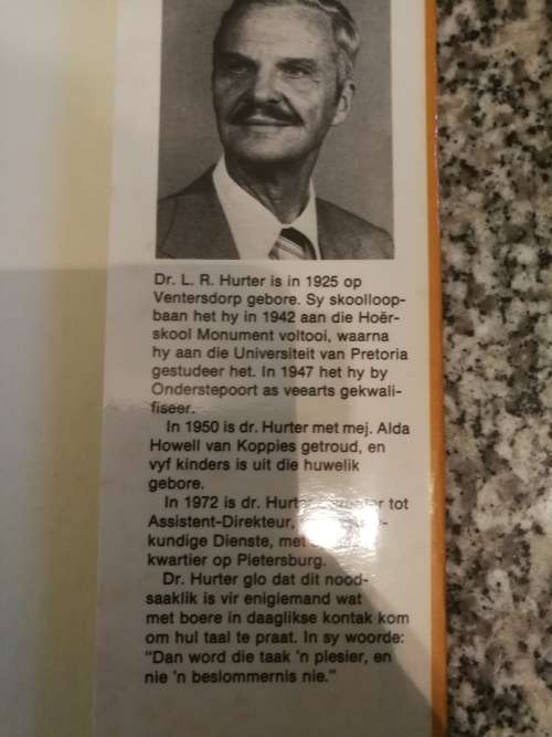 VEEARTSENY KUNDE VIR DIE PRAKTIESE BOER L R HURTER ( Veterinary science )