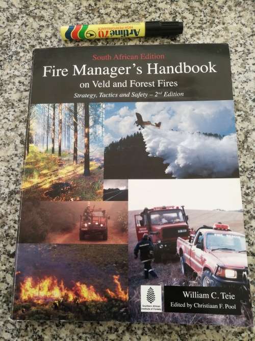 ( veld ) FIRE MANAGER`S HANDBOOK  on Veld and Forest Fires S A Ed.  2nd Ed  W. C TEIE  farming