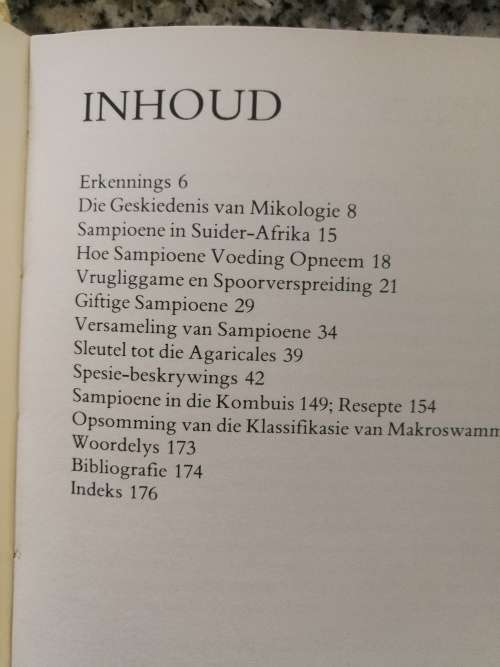 `n VELDGIDS TOT DIE SAMPIONE VAN SUID AFRIKA `n Praktiese Gids vir die Versamelaar H Levin Mushrooms