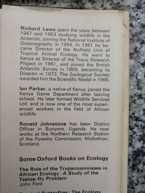 ELEPHANTS AND THEIR HABITATS The Ecology of Elephants in North Bunyoro Uganda R M LAWS I S C PARKER