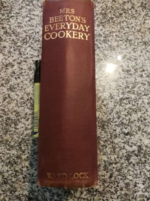 MRS BEETON`S EVERY DAY COOKERY ( MRS BEETONS COOKBOOK  )