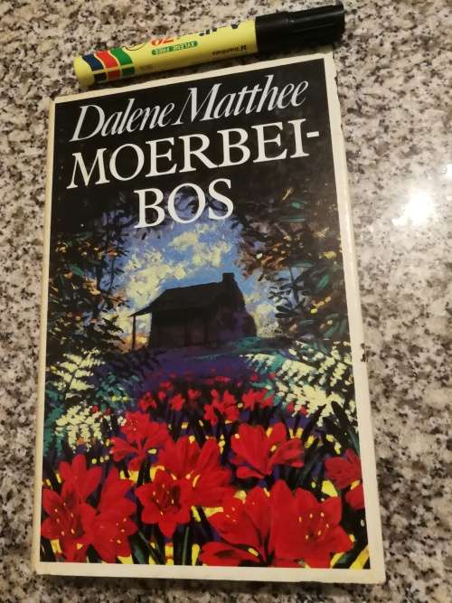 DALENE MATTHEE MOERBEI BOS