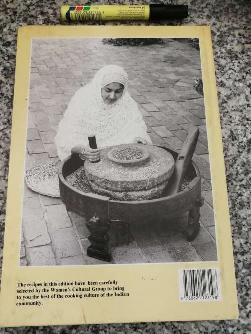 THE BEST OF INDIAN DELIGHTS Editor  ZULEIKHA MAYAT Womens Cultural Group