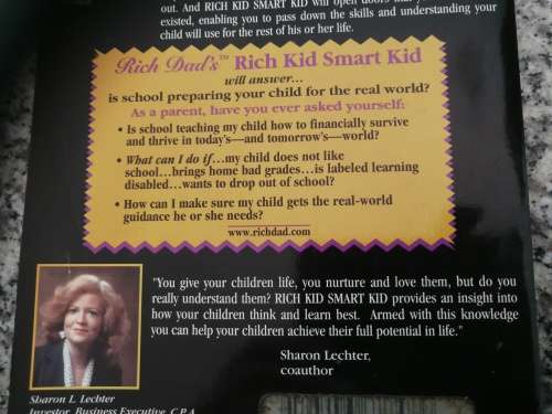 RICH KID SMART KID by ROBERT T KIYOSAKI Giving your Child a Financial Head Start