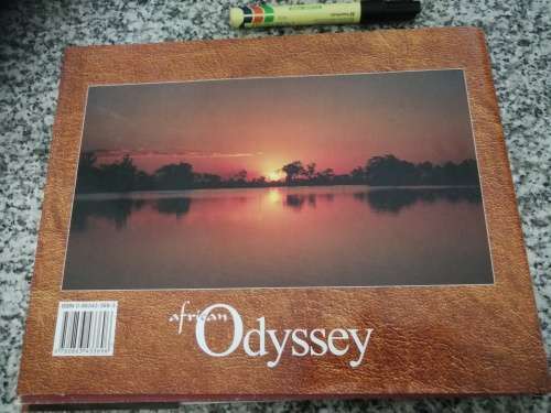 AFRICAN ODYSSEY A PHOTOGRAPHER`S JOURNEY ROBIN TAYLOR  ( wildlife game reserves