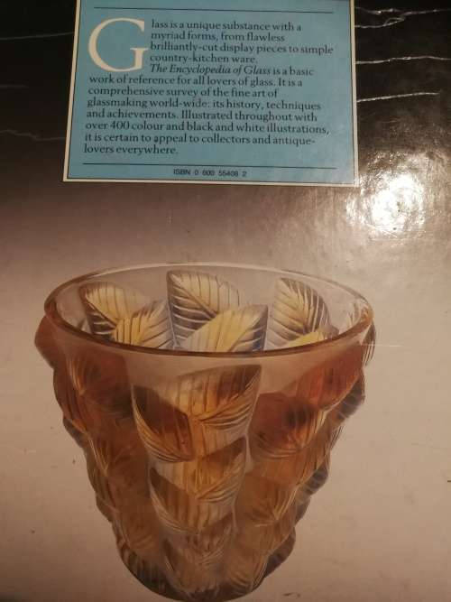 ENCYCLOPEDIA OF GLASS Edited by PHOEBE PHILLIPS (  range of unique qualities history )