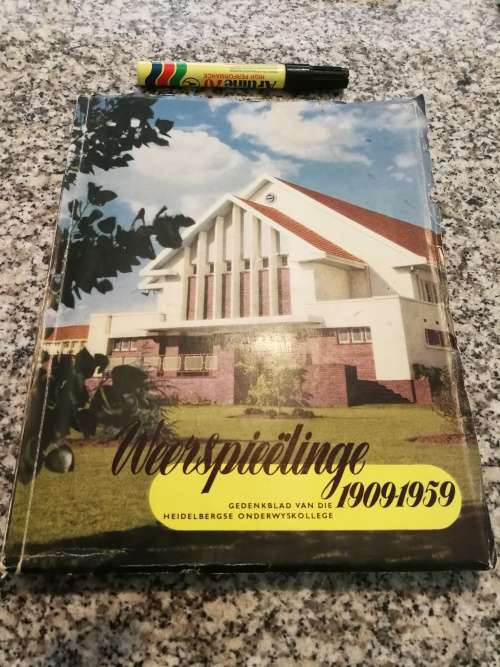 WEERSPIEELINGE 1909 - 1959 GEDENKBLAD VAN DIE HEIDELBERGSE ONDERWYSKOLLEGE VYFTIGJARIGTE BESTAAN